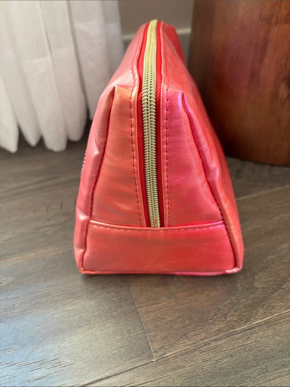 Juicy Couture Travel Wedge Cosmetic,vibrant ombré effect,reflective rhinestones